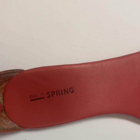 Call it Spring Sandals - Picture 4 of 5